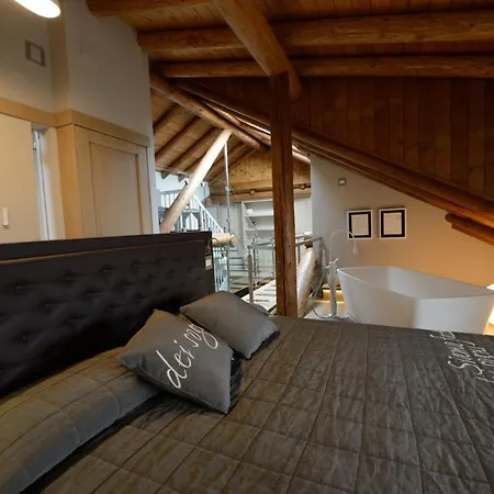 Vecchia Stazione Mountain Elegance