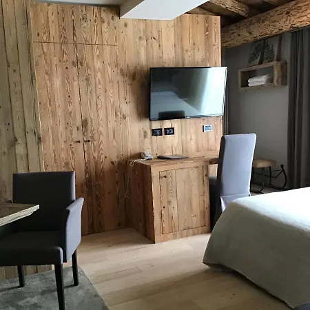 Vecchia Stazione Mountain Elegance 3* روانا